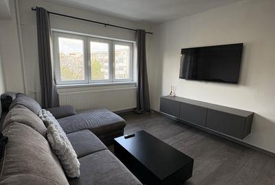 Apartament cu 2 camere decomandat în Rovine