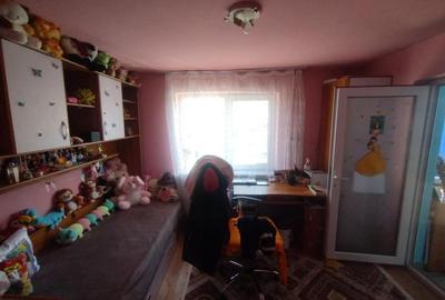 Casă cu 3 camere în Pecineaga - 2