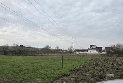 Teren de 2500 mp, în Unirea - 1