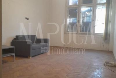 Garsonieră decomandată în Central