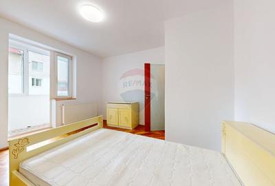 Apartament cu 4 camere decomandat, mobilat în Central - 10