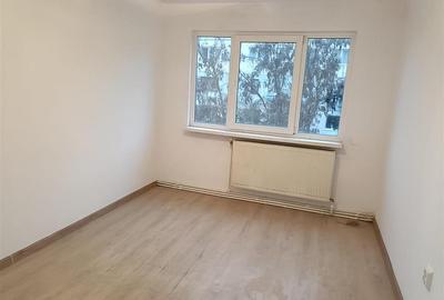 Apartament cu 2 camere semidecomandat în Apollo - 1