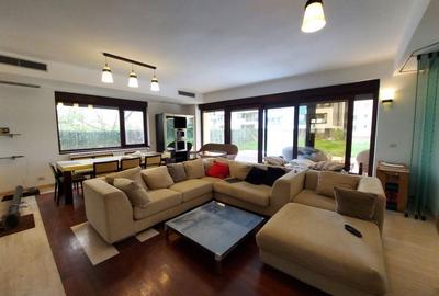 Casă individuală cu 6 camere cu Canalizare în Central - 2