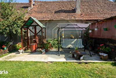 Casă cu 5 camere cu Teren 1500 Mp în Feldioara