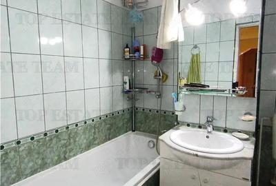 Apartament cu 2 camere decomandat, mobilat în Central