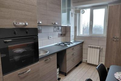 Apartament cu 4 camere decomandat în Micro 20 - 14