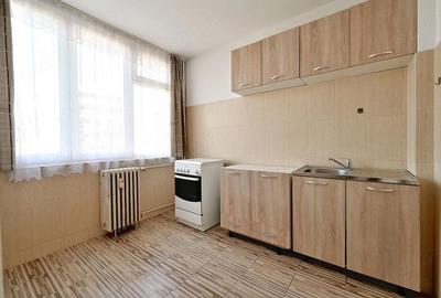Apartament cu 2 camere decomandat în 1 Mai - 9