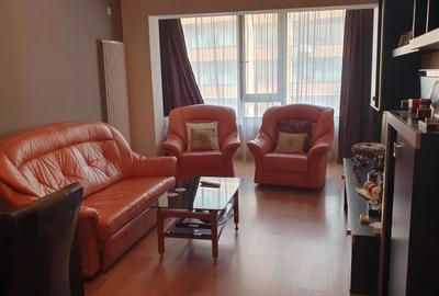 Apartament 3 camere Complex Vega, strada Tecuci, etaj 1/8 - 3