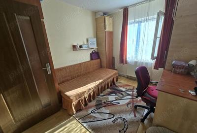 Re?i?a, apartament 4 camere, 100 mp, etaj 2, zona Micro II - 9