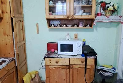 Apartament cu 3 camere semidecomandat în Est - 1