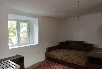 Casă cu 4 camere cu Teren 101 Mp în Central - 7