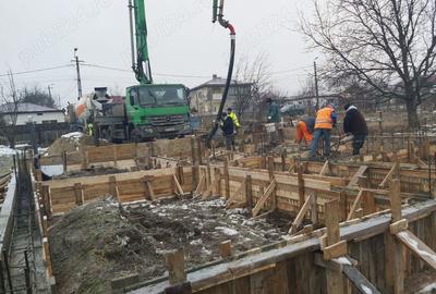 Casă cu 5 camere cu Teren 514 Mp în Central - 1