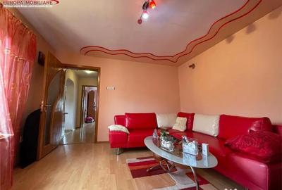 Casă cu 4 camere cu Teren 174 Mp în Central - 11