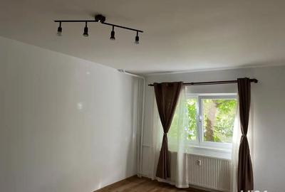 Garsonieră decomandată în Central - 1