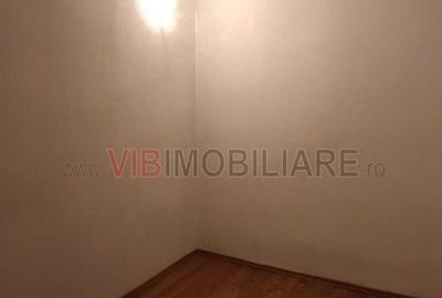 Spațiu comercial, de 108 mp, în Central - 21