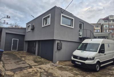 Spațiu comercial, de 60 mp, în Central