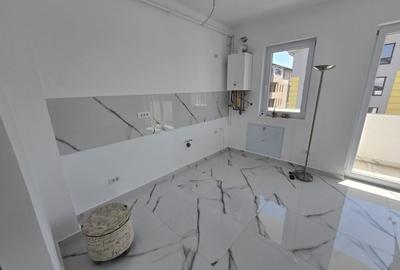 Nou. Disponibil imediat. Decomandat. Etaj intermediar. - 3