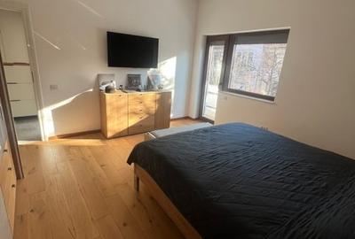 Apartament cu 3 camere decomandat, mobilat în Capitale - 9