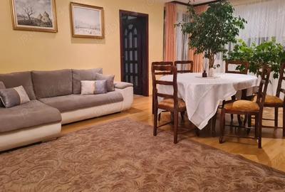Apartament cu 3 camere decomandat în Central - 5