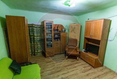 Casă individuală cu 4 camere cu Canalizare în Spini - 9