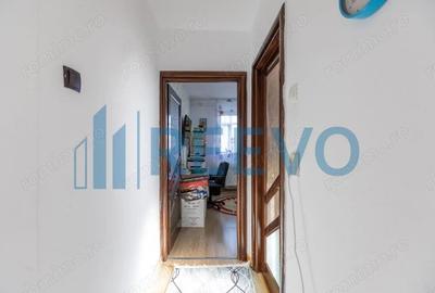 Apartament de vanzare cu doua camere, decomandat - str Cornisa Bistritei Bacau! - 3