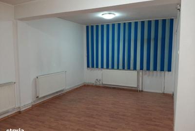 Spațiu comercial, de 24 mp, în 9 Mai - 1