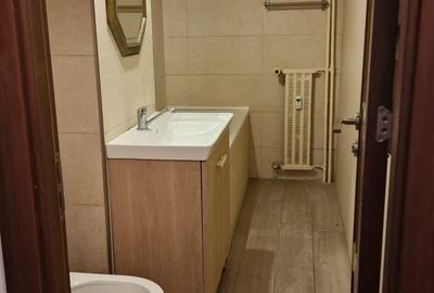 Garsonieră decomandată, mobilată în Vitan - 12