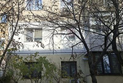 Apartament cu 3 camere decomandat în Exterior Est - 2