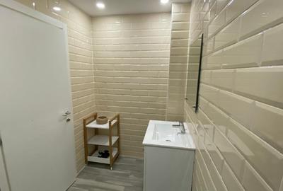 Apartament cu 3 camere semidecomandat, mobilat în Central - 3