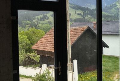 Casă cu 4 camere în Bran - 1