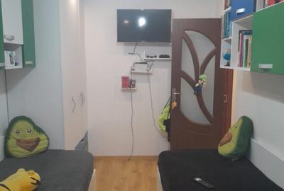 Vand /schimb apartament 3 camere Ploie?ti vest 1 - 2