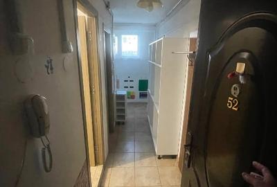 Vând apartament decomandat 2 cam 42 mp, 100 m metrou Romancieri amenajat complet - 14