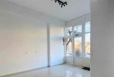 Spațiu comercial, de 45 mp, în Rogerius - 3