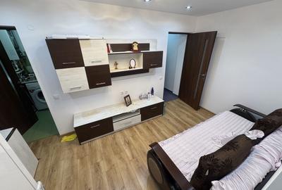 Apartament cu 2 camere semidecomandat, mobilat în Tomis Nord - 1