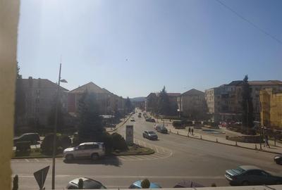 Spațiu comercial, de 211 mp, în Ultracentral