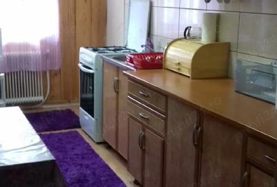 Apartament cu 3 camere decomandat în Central - 2