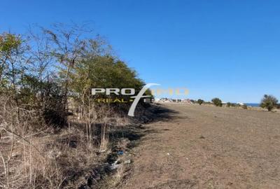 Teren de 1600 mp, în Central - 3