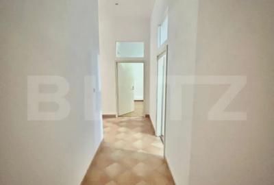 Apartament cu 5 camere semidecomandat în Central - 3