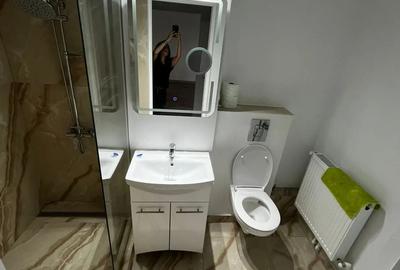 De vanzare apartament cu 2 camere etaj 4 ,zona Bulevard Mihai Viteazu . - 1