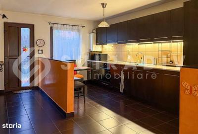 Casă cu 4 camere cu Canalizare în Florești - 3