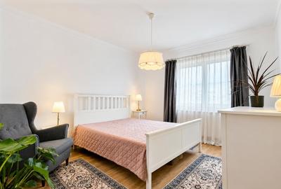 Apartament cu 3 camere, mobilat în Tractorul - 3