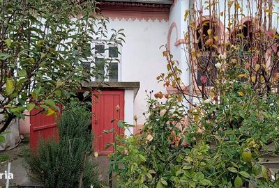 Casă cu 6 camere cu Teren 1500 Mp în Central - 5