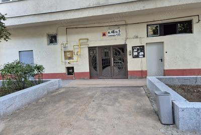 Inchiriez ap 3 camere decomandat - 4