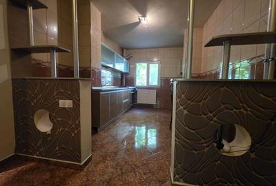 Apartament cu 3 camere decomandat în Drumul Taberei - 5
