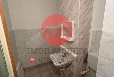 Spațiu comercial, de 30 mp, în Central