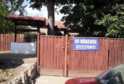 Vand casa si teren 842 mp, l?a strada - Comuna Bunesti, jud. Valcea - 2
