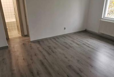Apartament cu 3 camere semidecomandat, mobilat în Griviței