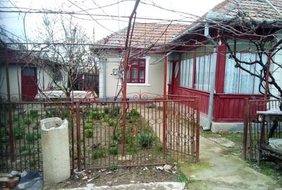 Casa de vanzare