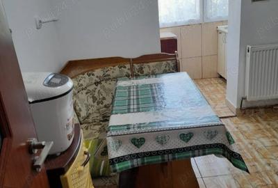 Apartament cu 3 camere decomandat în Decebal