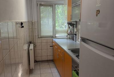 Apartament cu 3 camere semidecomandat în Central - 2